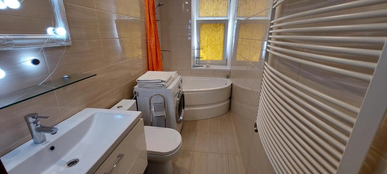 ParkCosyLux two bedrooms apart Free Parking Riga Extérieur photo